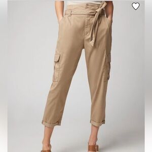 WHBM Extra High-Rise Relaxed Tapered Ankle Pant, size 00